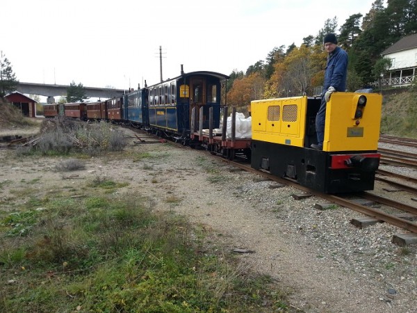 14-43 032