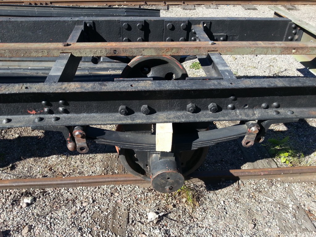 15-33 004